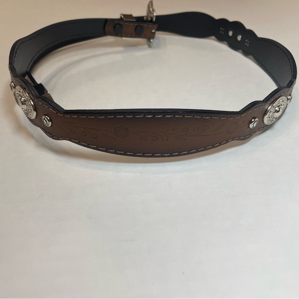 Belt women’s western with silver accents. Floral etched design.  43” long. Used. - Picture 4 of 8